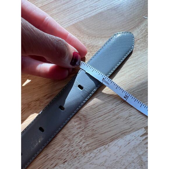 Liz Claiborne Black Leather Gold Buckle Belt Size Small JL - Picture 10 of 11